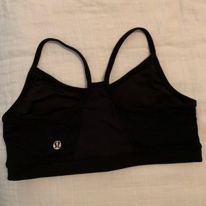 Black Lululemon sports bra size 4